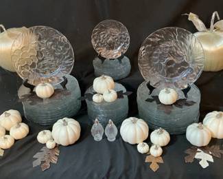 White Fall Kitchen Decor