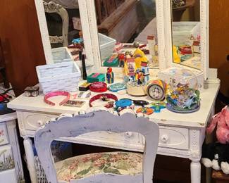 Vintage white wooden vanity. Children's accessories. Music boxes. 