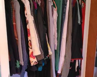 Women's clothing size X-Small-Small. 