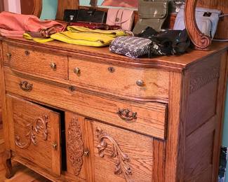 Vintage furniture. Women's purses. 