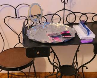 Wrought iron vanity. Bathroom accessories. Chinese panel style 3D art. 