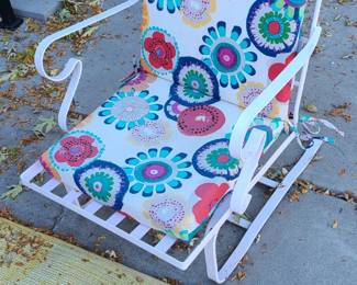 Patio chair metal. Wicker lounger. 