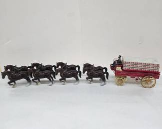 	Budweiser Clydesdale Wagon Toy Display