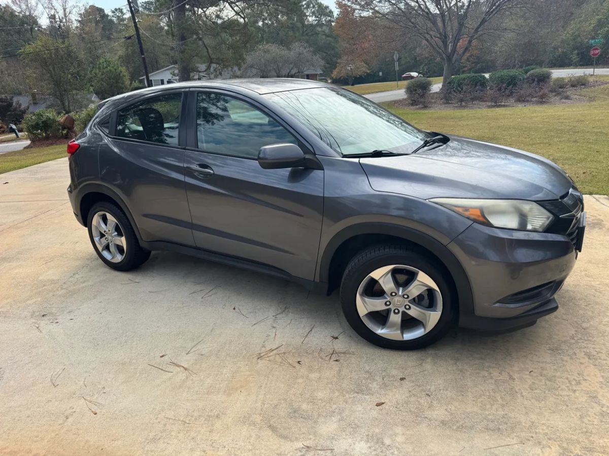 001 2016 Honda HRV 5DR 2WD LX