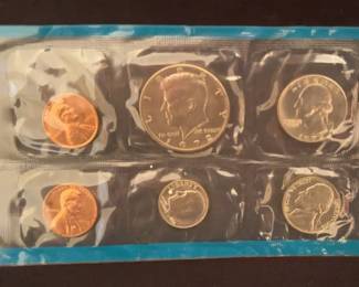 1972 U.S. Mint Uncirculated Coin Set Philadelphia Mint Pack