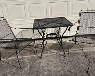 BLACK METAL TABLE AND 2 CHAIR PATIO SET