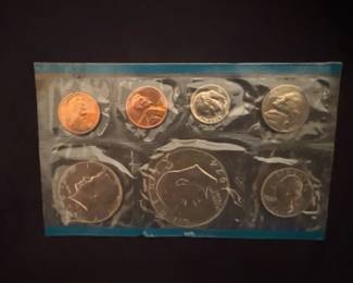 1974 U.S. Mint Uncirculated Coin Set Philadelphia Mint Pack