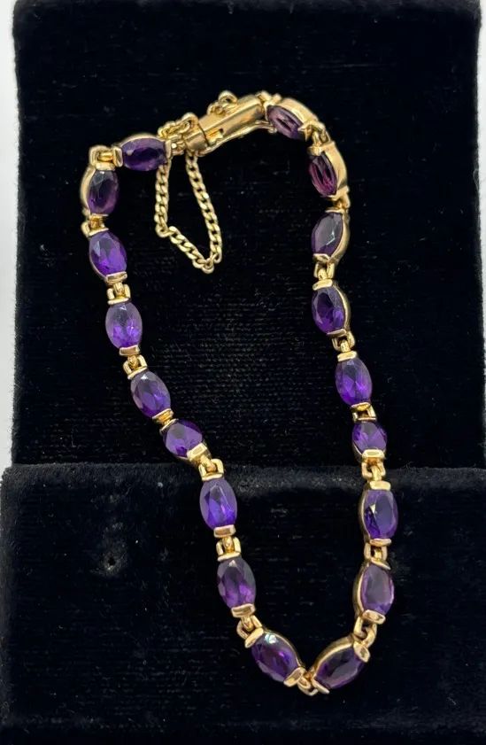14K ( 585 Mark ) Ladies 18 Count Gem Tested Amethyst Bracelet 8.83g