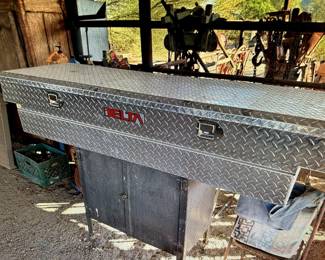 Jockey Box for pickup truck