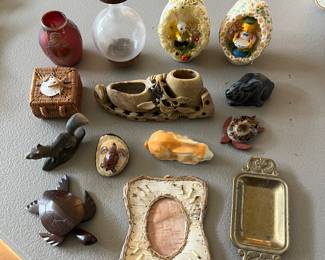 Many interesting smalls/collectibles sale-wide.