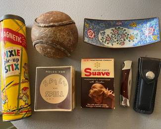 Many fun vintage collectibles.