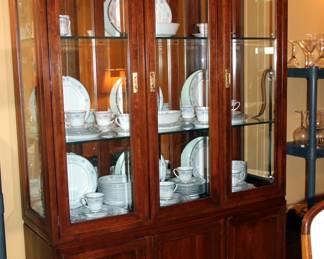 Ethan Allen China Cabinet

