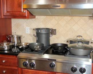 Calphalon Pots & Pans

