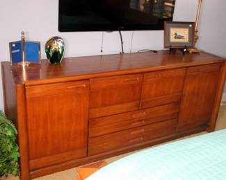 Oak Dresser

