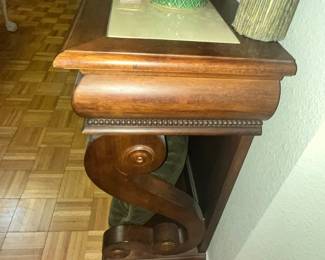 SIDE VIEW - HAS INLAID TOP