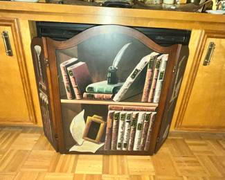 3-PANEL SCREEN TO HIDE THE FIREPLACE