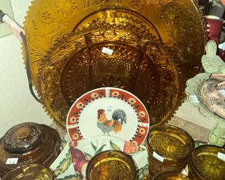 TIARA AMBER GLASS SERVING PLATES & FOOTED TUMBLERS