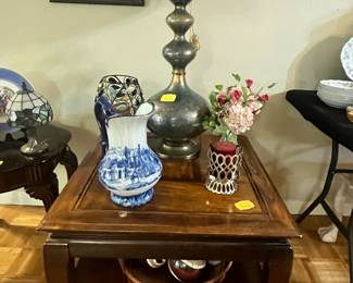 WE HAVE A PAIR OF GORGEOUS MID-CENTURY LAMPS!