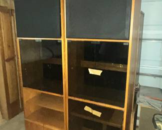 ENTERTAINMENT CENTER PIERS