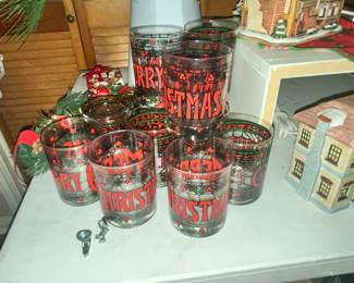 CHRISTMAS DRINKWARE