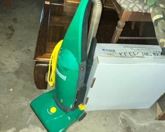 BISSELL CLEANER