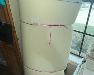 QUEEN MEMORY FOAM MATTRESS TOPPER