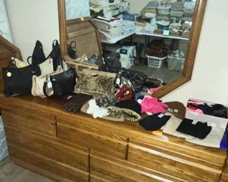 LONG DRESSER & MIRROR