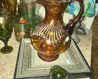 AMBER TIARA PITCHER