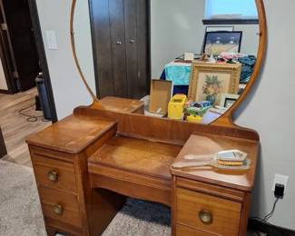 Vintage MCM Dressing Table With Mirror and Brush set