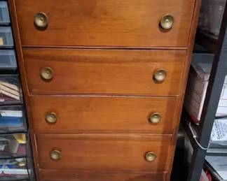 Tall Mid 20th century traditional Dresser