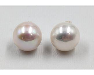 A Fine Pair Of 15MM South Sea Pearl And 18K Gold Earrings
