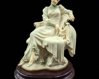 Giuseppe Armani Figurine: "Tender Love" 692F With Original Box