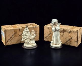 Giuseppe Armani Figurines: "Xmas Lovely Gift" 1440F And "God Bless" 1586F In Original Boxes