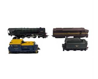 Lot Of 4 Vintage Hornby And Mehano Model Locomotive And Tender