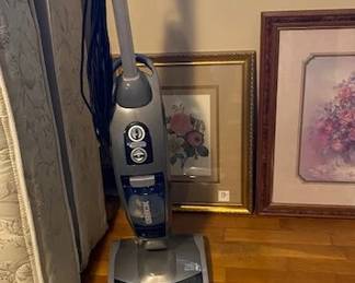 Oreck vacuum/steamer