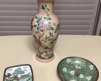 MMP002 Chinese Hand Painted Porcelain Vase & Pewter Framed Dishes
