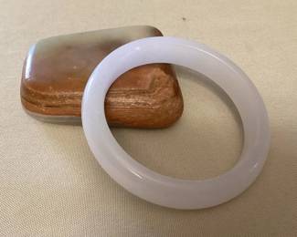 MMP138 White Polished Stone Bangle Bracelet New As Is 