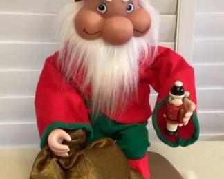 MMP022 Santa’s Best Animated Collectible Christmas Elf