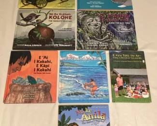 MMP085 Eight Children’s Hardcover Books Written In The Hawaiian Language 