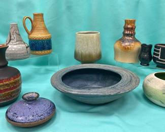 Vtg Collection Of Stylish Pottery