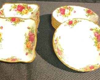 Royal Albert Bone China, Old Country Roses, 6Trinket Dishes, 6Dessert Bowls