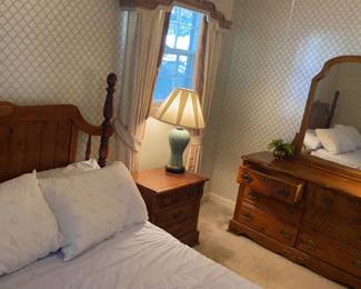 Bedroom Set Full Bed  Vaughan Chest Of Drawers With Mirror  Side Table  2 Lamps