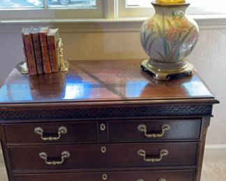 Lane Furniture Bachelors Chest With Antique Books And Lamp 