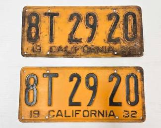 2139  Matching Pair of 1932 Vintage California License Plates 