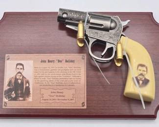 2186  Doc Holliday Pistol Knife Wooden Plaque 