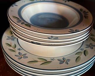 Cambridge Potteries Blue Floral Dish Set