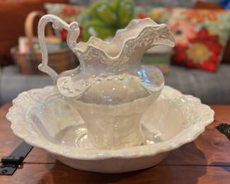 Arnels Iridescent White Wash Basin & Pitcher