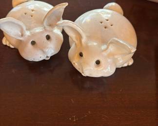 Cream Pottery Bunny Salt & Pepper Shakers