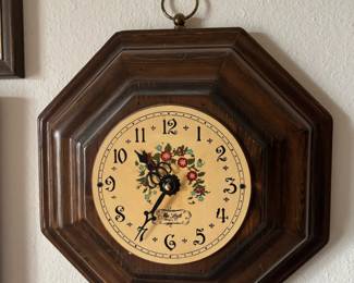 Ma Leck Octagonal Wood Framed Farmhouse Wall Clock