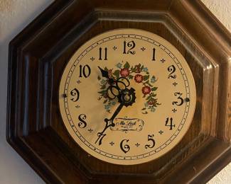 Ma Leck Octagonal Wood Framed Farmhouse Wall Clock